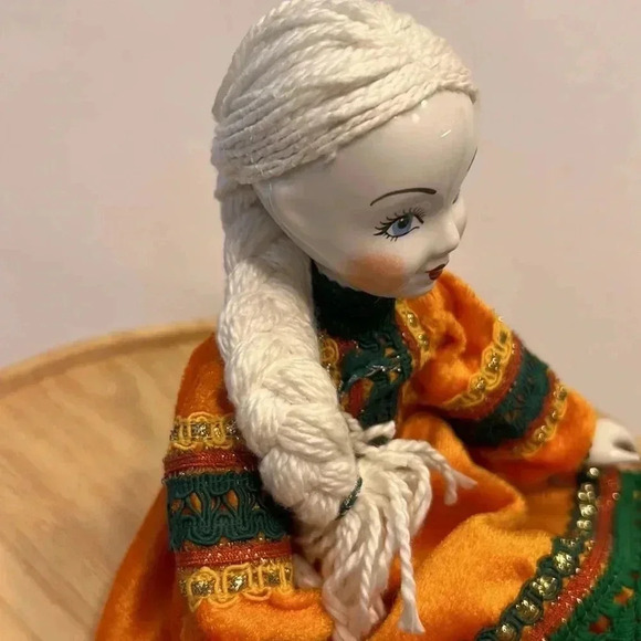 Handmade from St-Petersburg Russia Angela porcelain doll excellent condition - Picture 6 of 9